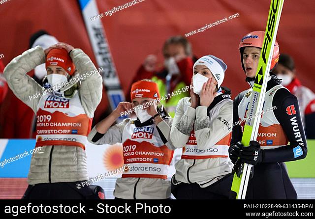 28 February 2021, Bavaria, Oberstdorf: Nordic skiing: World Championships, ski jumping - team event mixed, mixed, 2nd round
