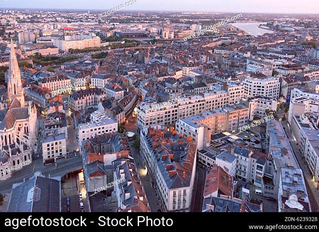 Blick auf die Altstadt von Nantes von oben Foto: Robert B. Fishman, 2.9.2014