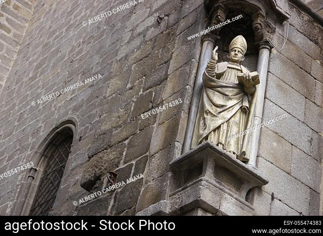 Facade detail, Puerta de los Leones, Cathedral, Gothic style, Toledo, World Heritage Site by UNESCO, Castilla La Mancha, Spain, Europe