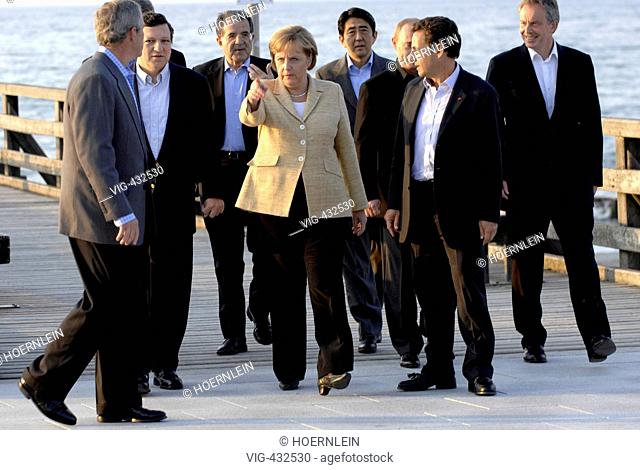 G - 8 meeting of the state leaders at Heiligendamm: Bundeskanzlerin Angela Merkel, George W. Bush und Tony Blair, Romano Prodi, Jose Barroso, Nickolas Sarkozy