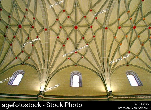 star vaults of the ceiling of the church of San Pedro y San Pablo, s. XVI, Uset, Zaragoza, Spain