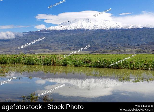 Turkey, Eastern Anatolia, Agri Province, View to Mount Ararat