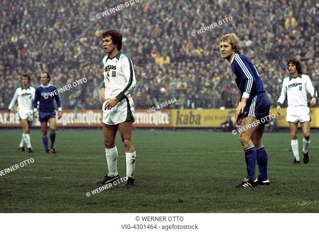 football, Bundesliga, 1976/1977, Stadium am Boekelberg, Borussia Moenchengladbach versus FC Schalke 04 2:0, scene of the match, f.l.t.r
