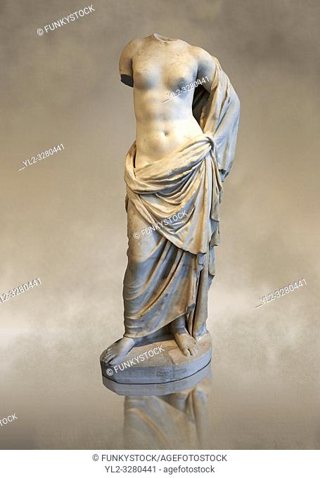 Statue of Venus Marina (Greek Goddess of love), 1st century Roma copy found near Florence. This high quality statue of Venus of Aphrodite This sculpture depicts...