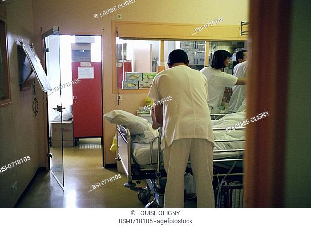 RESUSCITATION<BR>Photo essay from hospital.<BR>Intensive care