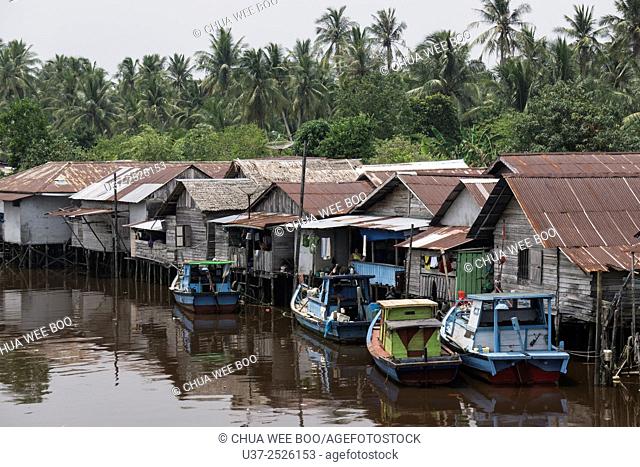 Sungai Pinyuh fishing village, West Kalimantan, Indonesia