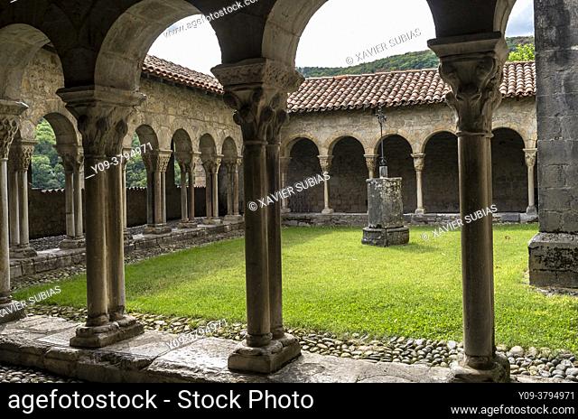 Cloister, Notre Dame of Saint Bertrand de Comminges, Cathedral, Saint Bertrand de Comminges, Hautes-Pyrenees department, Occitanie, France