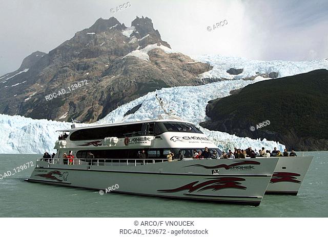 Tourist boat Lago Argentino national park Los Glaciares Argentina Patagonia