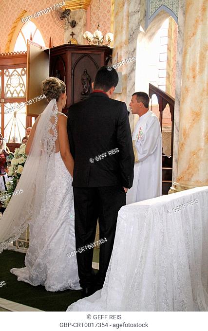 Marriage, altar, grooms, Church, 2016, Merces, Minas Gerais, Brazil