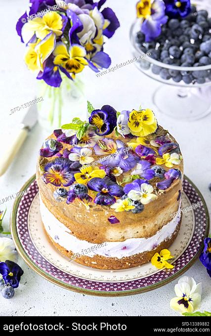 Violet champagne jelly cake