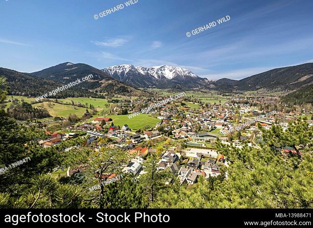 View of Puchberg am Schneeberg, health resort, behind the Schneeberg (2076m), Neunkirchen district, Lower Austria, Austria