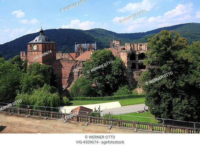 D-Heidelberg, Neckar, Rhine-Neckar area, nature reserve Neckartal-Odenwald, Bergstrasse, Odenwald, Baden-Wuerttemberg, Heidelberg Castle, castle ruin