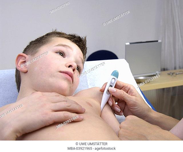 Pediatrician, detail, hands, boy, fever-fairs, series, people, doctor, woman, doctor, child, patient, treatment, check-up, provision, control, doctor-visit