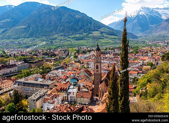 The spa town of Merano lies in the heart of the region of South Tyrol on the southern side of the Alps. Due to its location