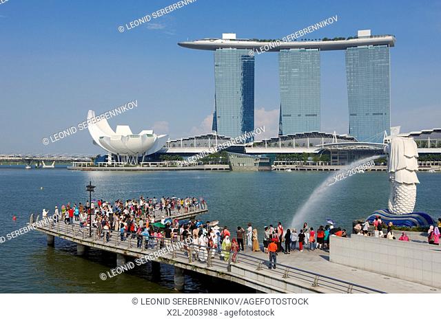 Merlion Park with Marina Bay Sands Hotel at the background, Singapore