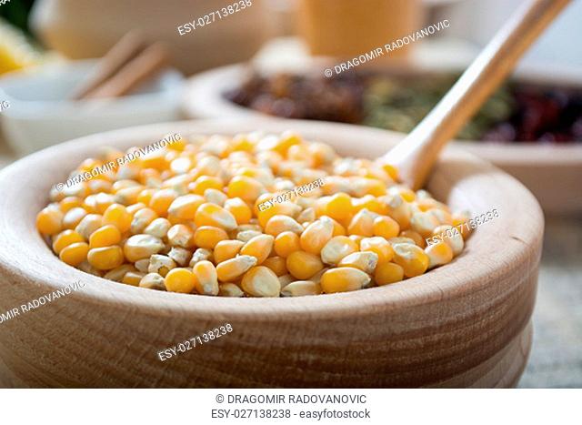 Hard pour corn