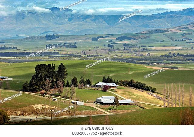 Canterbury, View West From Mount Micheal Across The Farmimg Plains Of Mackenzie Country From Route 79 Towards The Town Of Fairlie