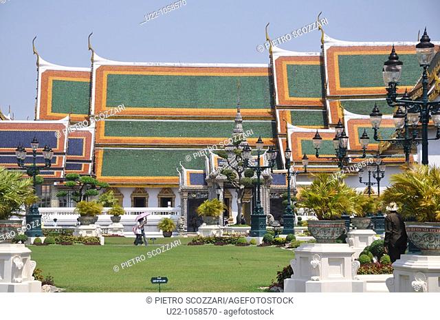 Bangkok (Thailand): inner garden by the Royal Palace compound