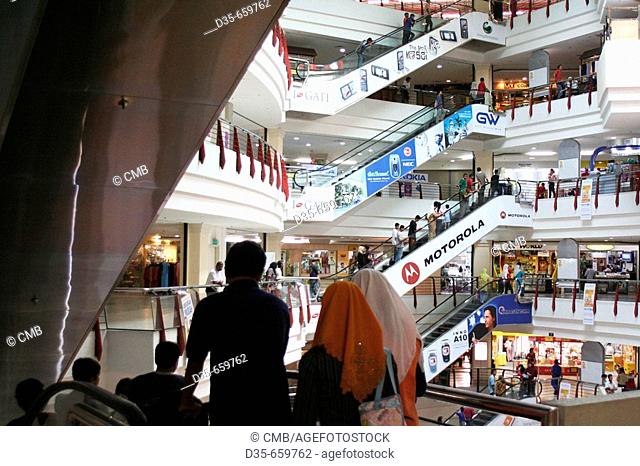 People in shopping center, SACC Mall, Shah Alam Mosque, Klang, Selangor, Malaysia, Asia