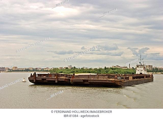 Transporting ships at the River Irtisch, Omsk at the Rivers of Irtisch and Omka, Omsk, Sibiria, Russia, GUS, Europe