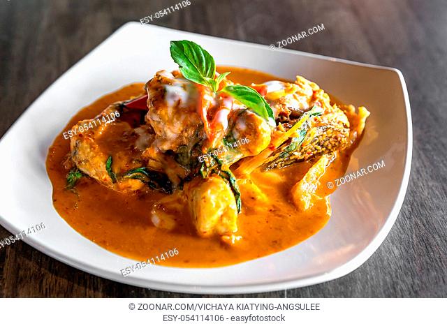 Fried grouper Fish with Red Curry Paste Chu Chee Pla