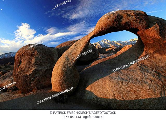 Mobius Arch, Lone Pine Peak, 12994, feet, Mt  Whitney, 14497, feet, highest peak of lower 48, natural arch formed out of granit rock, sunrise, Alabama Hills