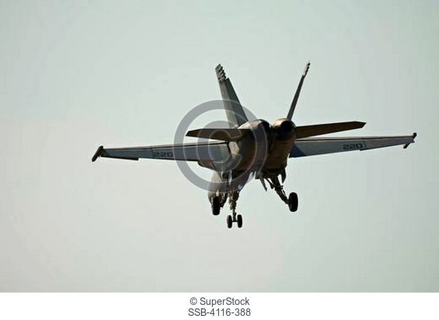 FA-18 Hornet demonstrating at an airshow, Arkansas, USA