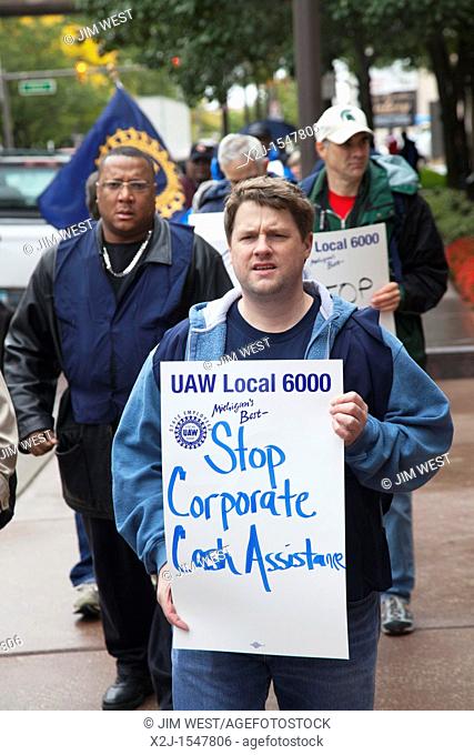 Detroit, Michigan - Members of United Auto Workers Local 6000 picket the state of Michigan office building to protest the state's plan to drop more than 12