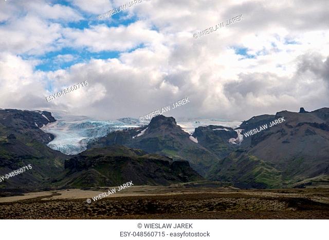 Svinafellsjokull glacier, part of Vatnajokull glacier. Skaftafel National Park on Iceland