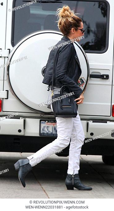 Ashley Tisdale takes her lunch to go on Melrose Place Featuring: Ashley Tisdale Where: Los Angeles, California, United States When: 19 Dec 2014 Credit:...