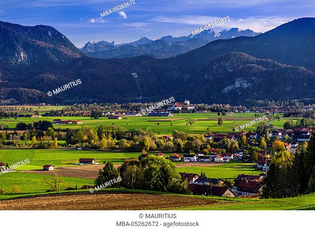Germany, Bavaria, Upper Bavaria, Pfaffenwinkel, Großweil, Loisach Kochelsee Moor against alpine foothills and Karwendel Mountains, as seen from the Weiler Stern