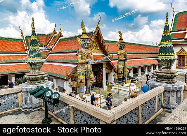 Guardian demons, temple guardian figures, yaks, Royal Palace, Grand Palace, Wat Phra Kaeo, Temple of the Emerald Buddha, Bangkok, Thailand, Asia
