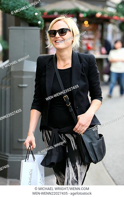 Malin Akerman has lunch with her family at The Grove then separate to do their Christmas shopping. Featuring: Malin Akerman Where: Los Angeles, California