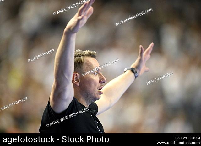 coach Filip JICHA (KI) gesture, gesture, Handball Champions League Final Four, semifinals, THW Kiel (KI) vs. FC Barcelona (Barca) 30:34, on June 18th