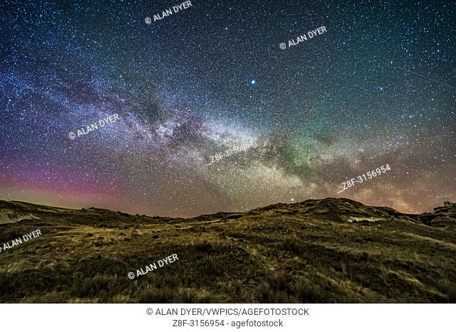 The summer Milky Way and Summer Triangle stars rising in the east at Dinosaur Provincial Park, Alberta on May 14, 2018.