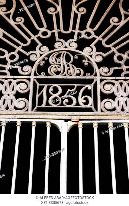 iron gate of 1856, Passatge Bacardi, Ciutat Vella, La Rambla, Barcelona, Catalonia, Spain