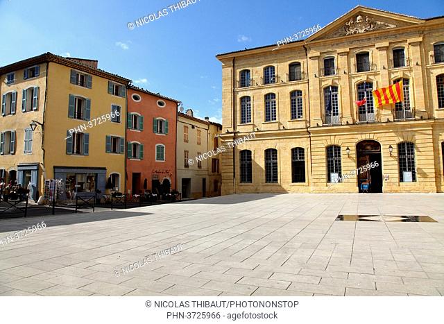 France, Provence Alpes Cote d'Azur, department of Var (83), Saint-Maximin-La-Sainte-Baume, city hall
