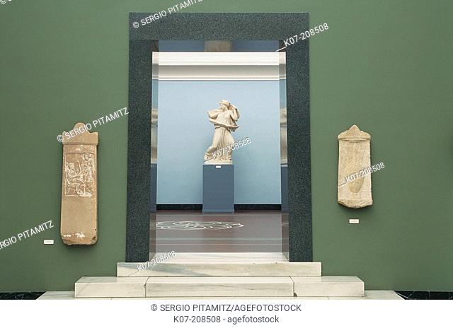 Greek sculpture: 'Running Niobid' (440 B.C.). Ny Carlsberg Glyptotek. Copenhagen. Denmark