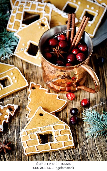 Gingerbreads and Winter hot tea with cranberry and spices
