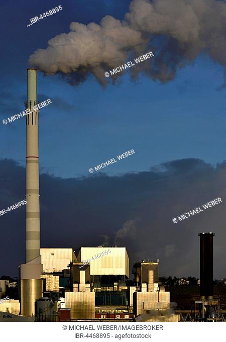 Smoke from chimney, EnBW power plant and waste incineration plant in Stuttgart-Münster, Stuttgart, Baden-Württemberg, Germany