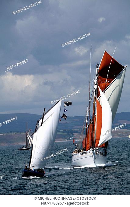 Douarnenez, sailboats demonstration