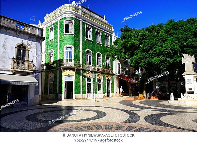 Calçada portuguesa, Praça Luis de Camoes, historic part of Lagos city, Algarve, Portugal, Europe
