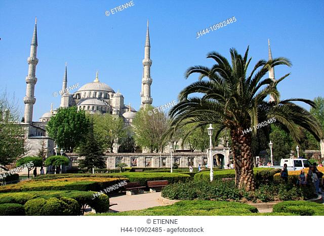 Istanbul, Turkey, traveling, tourism, mosque, minarets, sultan Ahmet, blue mosque, park