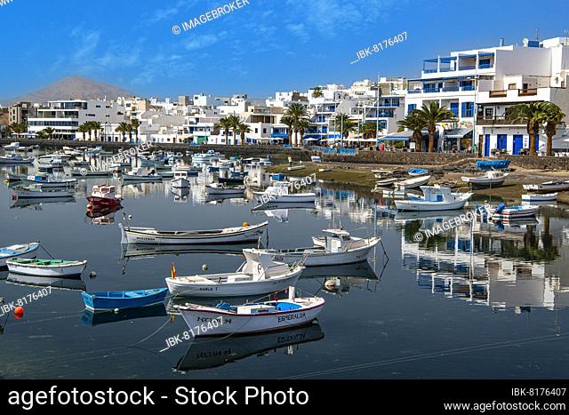 Fishing boats, Charco de San Gines lagoon, Arrecife, capital of the island of Lanzarote, Canary Islands, Canary Islands, Spain, Europe