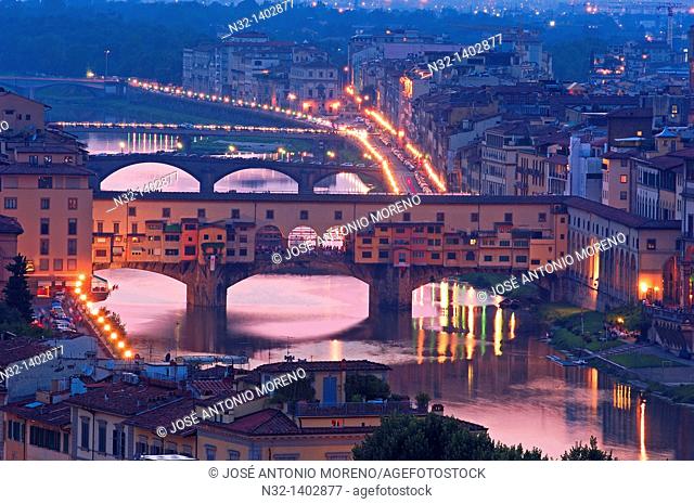Ponte Vecchio over Arno river at dusk, Florence, Tuscany, Italy