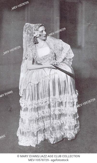 Mlle Monna Delza in a Poiret frock from Bataille's new play L'Homme a la Rose', Paris , 1921