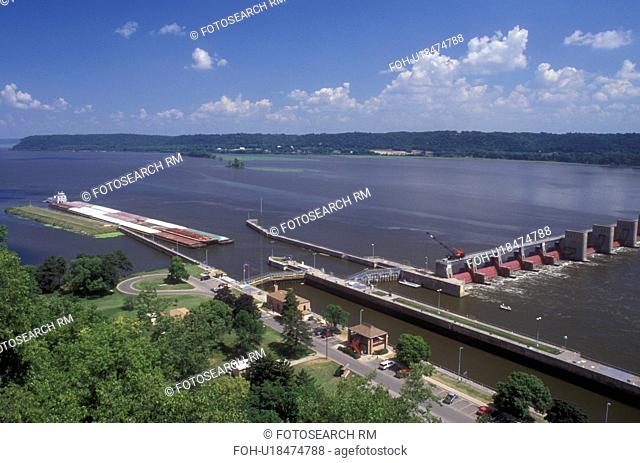 Iowa, Dubuque, The General Pike Lock and Dam No.11 on the Mississippi River in Dubuque