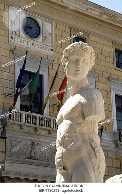 Pretoria Fountain, Piazza Pretoria, Palermo, Sicily, Italy, Europe