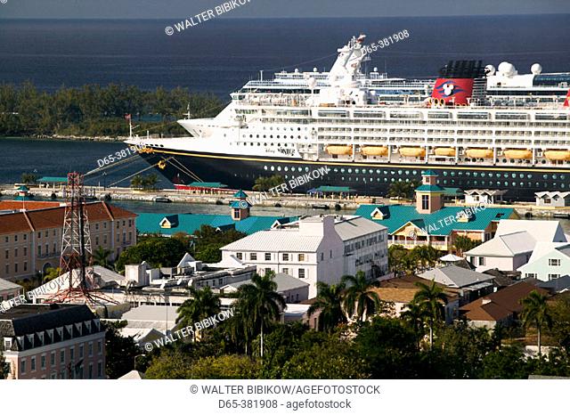 Bahamas, New Providence Island, Nassau: City View and Cruiseships from Water Tower