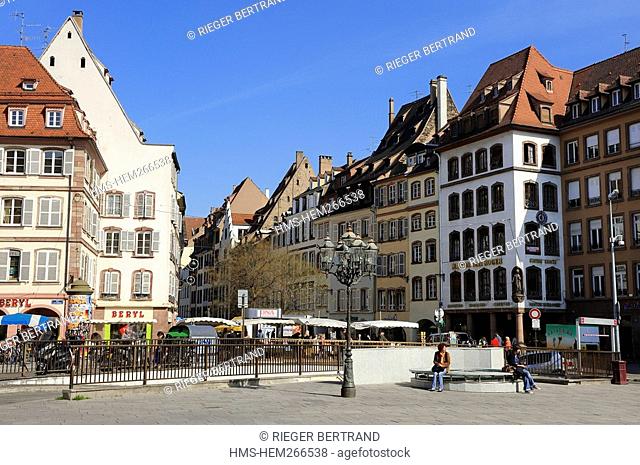 France, Bas Rhin, Strasbourg, old town listed as World Heritage by UNESCO, the Place Gutenberg and the Rue des Grandes Arcades